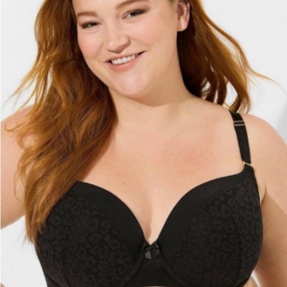 Torrid Rear Clasp Underwire Bra - Picture 2 of 9